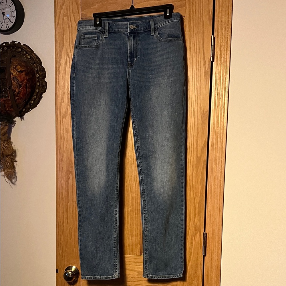 Old Navy Mid-Rise Wow Boyfriend Jean